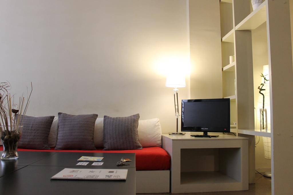 Sweet Bcn Apartments Βαρκελώνη Δωμάτιο φωτογραφία