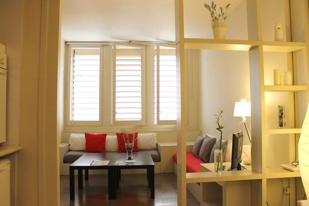 Sweet Bcn Apartments Βαρκελώνη Δωμάτιο φωτογραφία