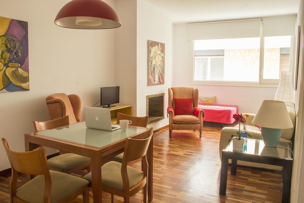 Sweet Bcn Apartments Βαρκελώνη Δωμάτιο φωτογραφία